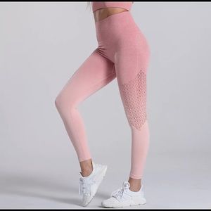 ombré peach scrunch butt leggings